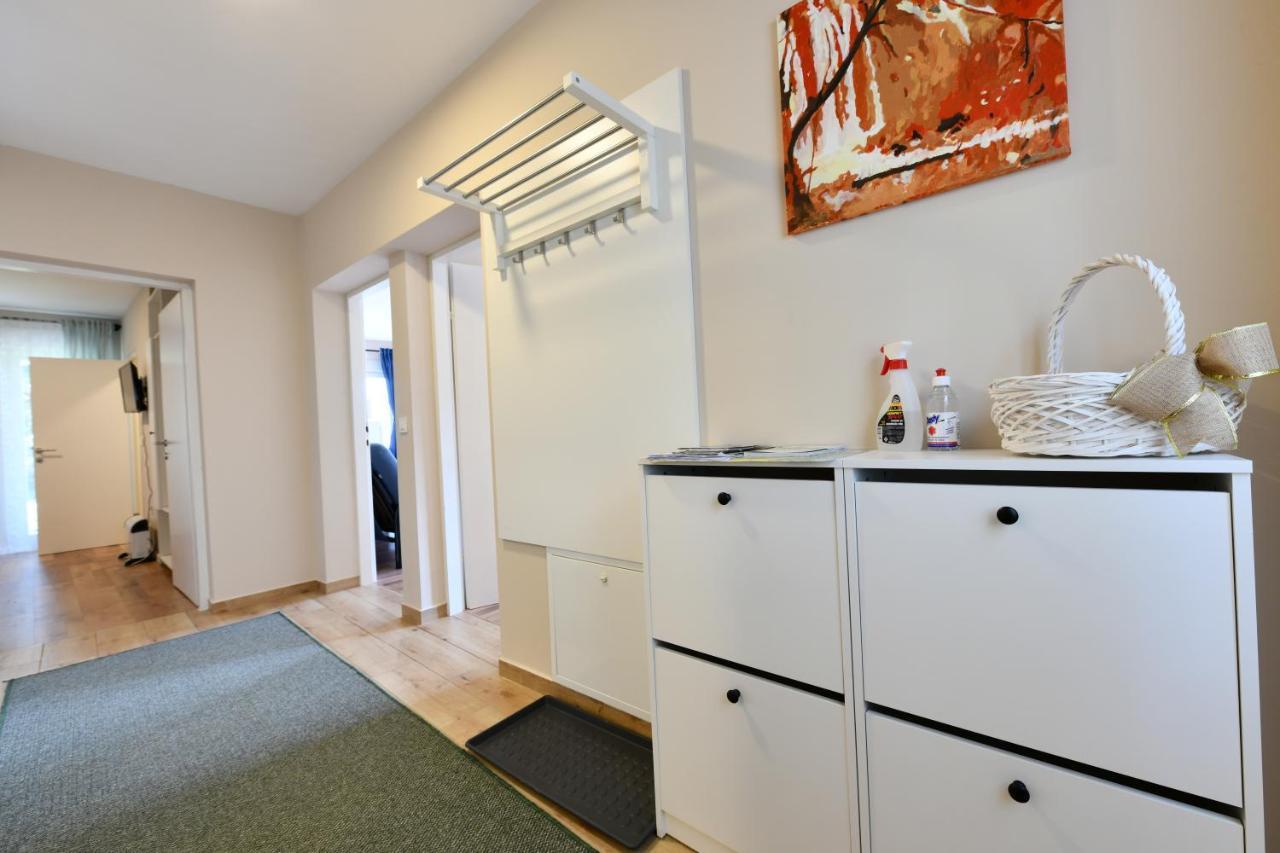 Apartmani Zagi Rakovica Exterior foto